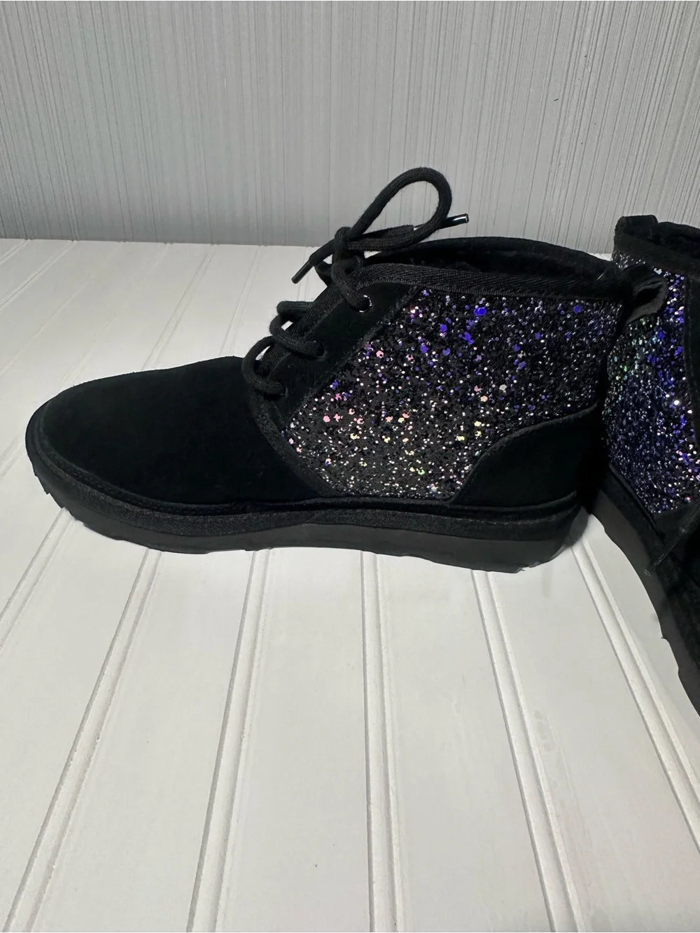 UGG Neumel II Cosmos boots black suede with purple glitter girls 6